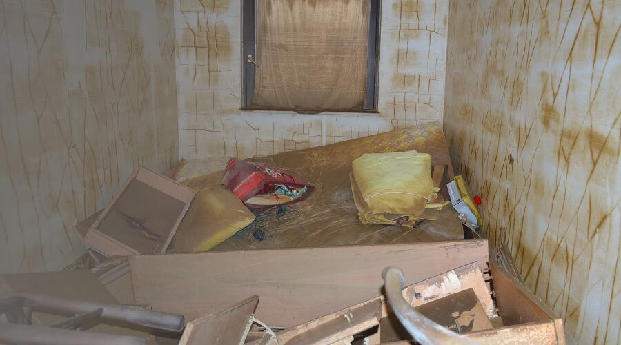 Why choose water damage restoration service for commercial water damage restoration in Aurora